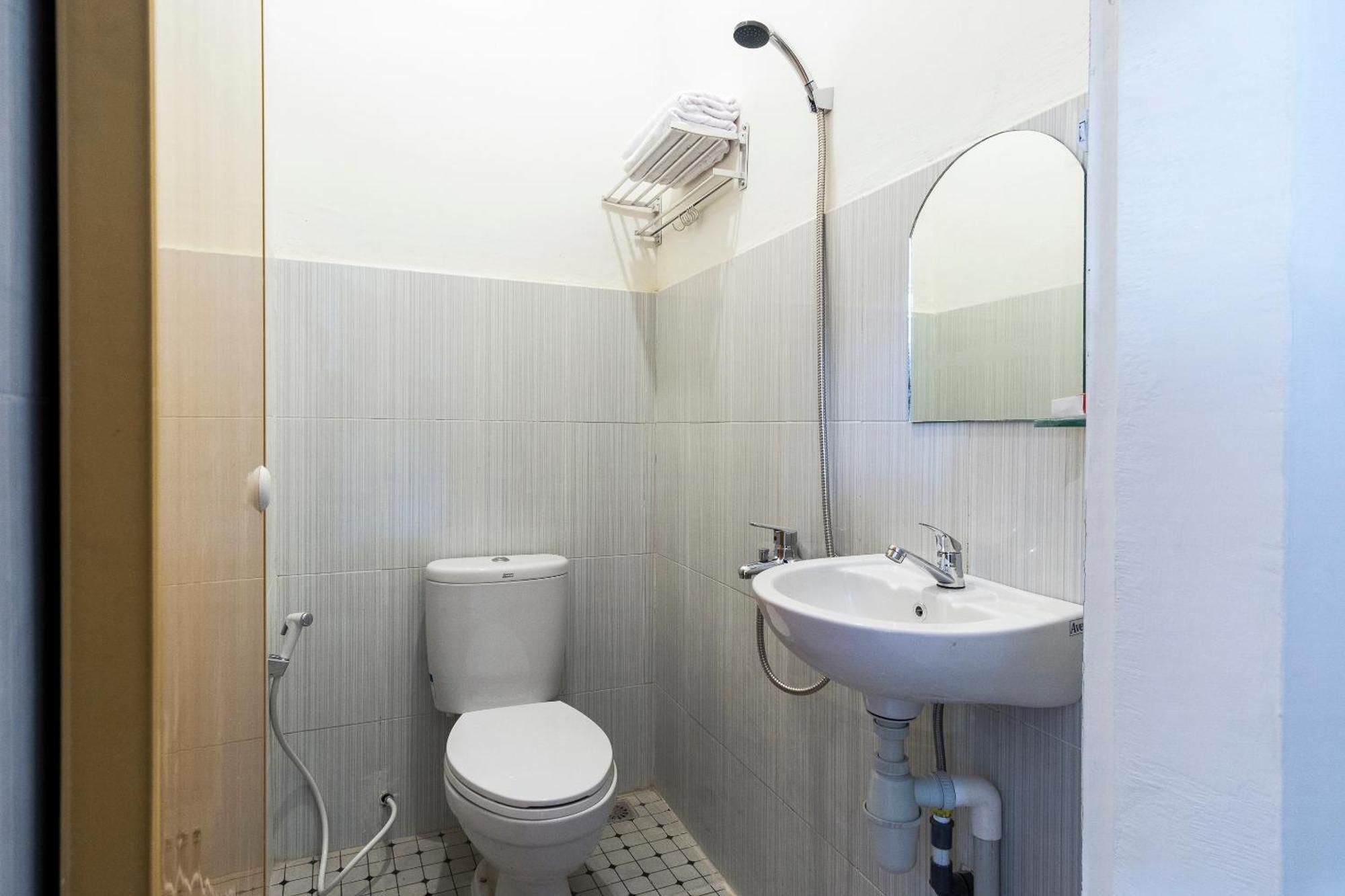 Super Oyo Capital O 873 Kamani Homestay Syariah Medan Dış mekan fotoğraf
